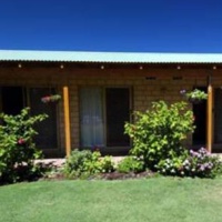 Отель Lancelin Lodge YHA в городе Нилджен, Австралия