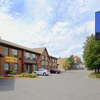 Отель Comfort Inn Brampton в городе Брамптон, Канада