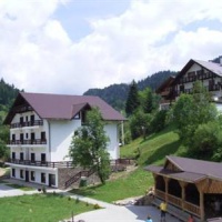 Отель Complex Cheile Gradistei Moeciu в городе Sirnea, Румыния