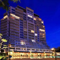 Отель Andaman Beach Suites Phuket в городе Патонг, Таиланд