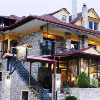 Отель Kallinikos Guesthouse в городе Лутраки, Греция