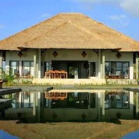 Отель Kundalini Beach Houses в городе Umeanyar, Индонезия