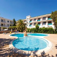 Отель Apartamentos Cala LLonga Playa Ibiza в городе Санта-Эулалия-дель-Рио, Испания
