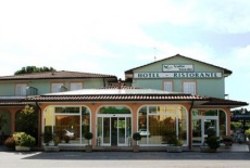 Отель Albergo Valleverde в городе Бастия-Умбра, Италия