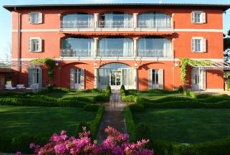 Отель La California Relais в городе Нибьонно, Италия