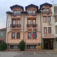 Отель Hotel Vesta в городе Казанлык, Болгария
