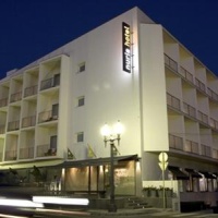 Отель Nuria в городе Таррагона, Испания