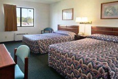 Отель Super 11 Inn and Suites в городе Манфордвилл, США