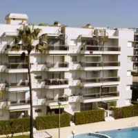 Отель Apartaments Somni de Cambrils в городе Камбрильс, Испания