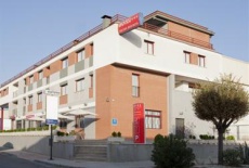 Отель Hotel Tocina Business в городе Альболоте, Испания