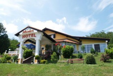 Отель Hotel Mozart Virovitica в городе Шпишич Буковица, Хорватия
