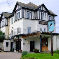 Отель Oystercatcher Bar Apartments Wadebridge в городе St. Minver, Великобритания