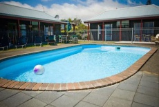 Отель Asure Kapiti Court Motel в городе Парапарауму Бич, Новая Зеландия