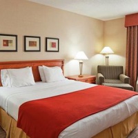 Отель Holiday Inn Express Hotel & Suites Guelph в городе Гуэлф, Канада