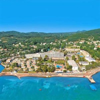 Отель Messonghi Beach Resort в городе Мораитика, Греция
