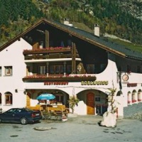 Отель Im Edelweiss в городе Санкт-Никлаус, Швейцария