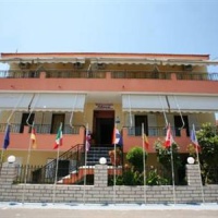 Отель Hotel Athina в городе Аммeдия, Греция