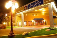 Отель Best Western Plus InnSuites Tucson Foothills Hotel & Suites в городе Касас Адобс, США