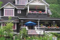 Отель Willow Point Lodge в городе Нельсон, Канада