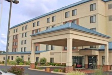 Отель Holiday Inn Express Woonsocket в городе Вунсокет, США