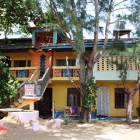 Отель Arugambay Surf Resort в городе Поттувил, Шри-Ланка