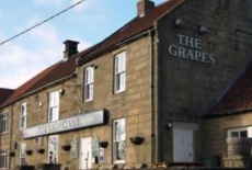 Отель The Grapes Inn в городе Loftus, Великобритания