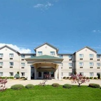 Отель Quality Inn & Suites Brooks в городе Брукс, США
