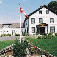 Отель Sheriff Winslow House в городе Флоренсевилл, Канада