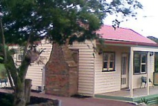 Отель Valleyfield Cottage в городе Латроб, Австралия