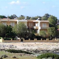 Отель Little Bay в городе Ставрос, Греция