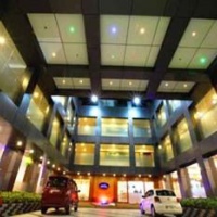 Отель Holiday Hill Hotel And Suites в городе Султан-Батери, Индия