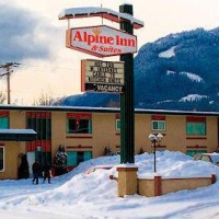 Отель Alpine Inn & Suites Revelstoke в городе Ревелсток, Канада