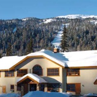 Отель Pinnacle Lodge в городе Сан-Пикс, Канада
