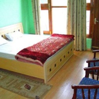 Отель Whispering Pines Resort Ramgarh 25 kms from Nainital в городе Рамгарх, Индия