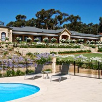 Отель Brice Hill Country Lodge Bed and Breakfast Clare в городе Клэр, Австралия