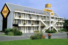 Отель Premiere Classe Versailles в городе Сен-Сир-л`Эколь, Франция