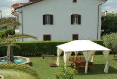 Отель Villa Verde 2 в городе Гуидония-Монтечельо, Италия