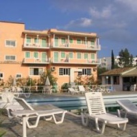 Отель Oscar Hotel Feakes в городе Дассия, Греция