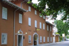 Отель Doge Inn в городе Ронки-дей-Леджонари, Италия