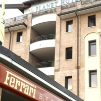 Отель Planet Hotel в городе Маранелло, Италия