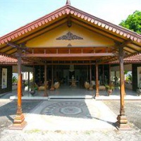 Отель Dafam Kayon Resort Solo в городе Картосуро, Индонезия
