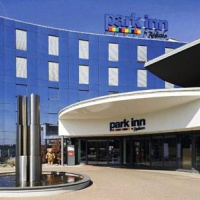 Отель Park Inn by Radisson Zurich Airport в городе Рюмланг, Швейцария