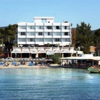 Отель Marina Playa Apartments в городе Sant Agusti des Vedra, Испания