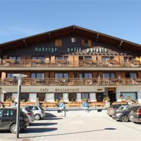 Отель Le Petit Paradis в городе Рандонь, Швейцария
