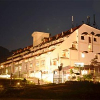 Отель Dynasty Resort в городе Найнитал, Индия