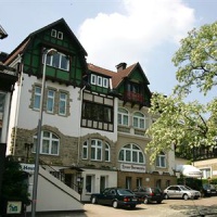 Отель Stadt-gut-Hotel Haus Germania в городе Бад-Зальцуфлен, Германия