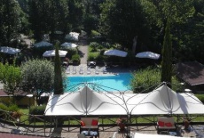 Отель Bei Park Hotel в городе Аполлоза, Италия