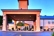 Отель Holiday Inn Express Hurricane Mills Waverly в городе Харрикейн Милс, США