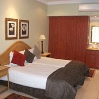 Отель Hunters Rest Hotel в городе Рюстенбург, Южная Африка
