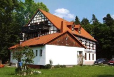 Отель Waldhotel Zu den drei grauen Ziegenbocken Serba в городе Бад-Клостерлаусниц, Германия